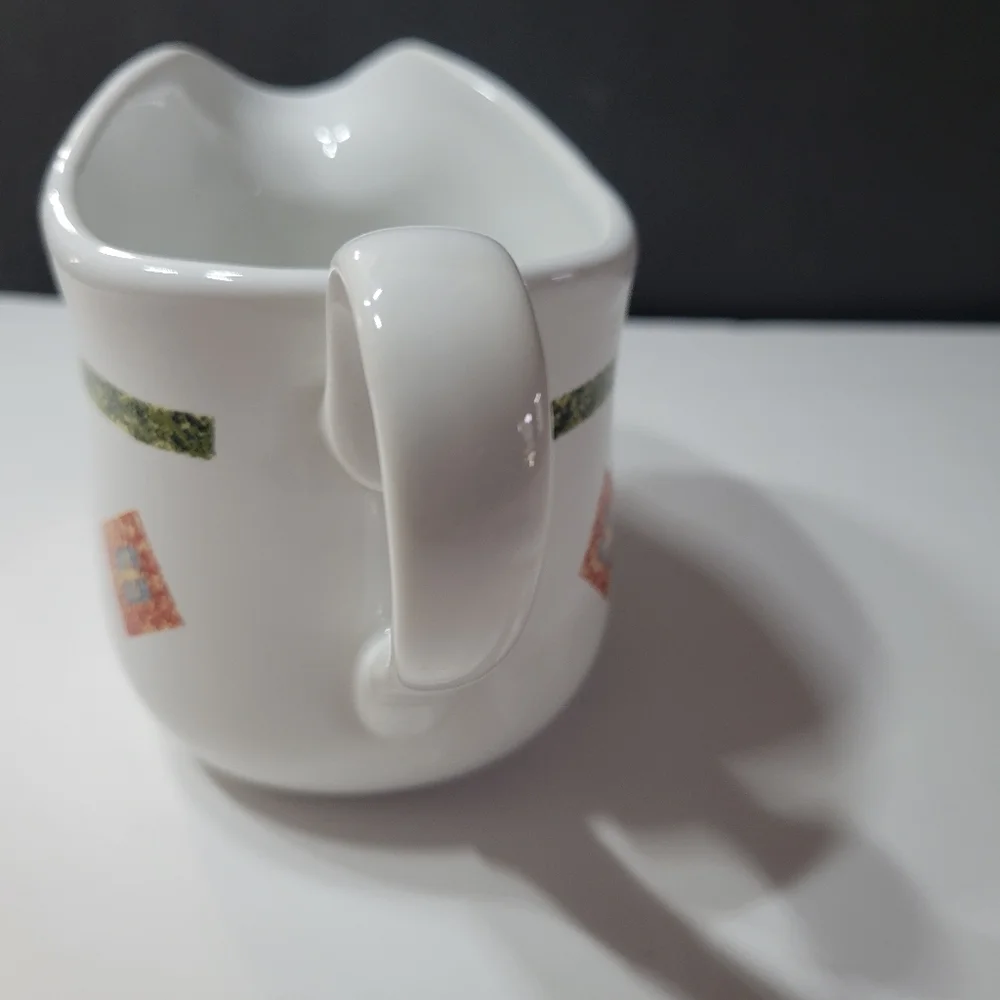 Corelle Sand Art Gravy Boat 2 Cup Pitcher